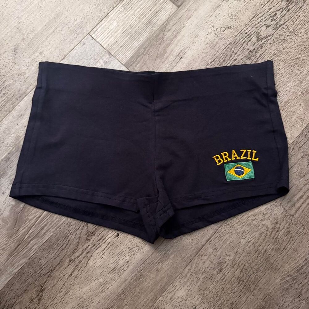 Edikted Women's Navy and Black Shorts